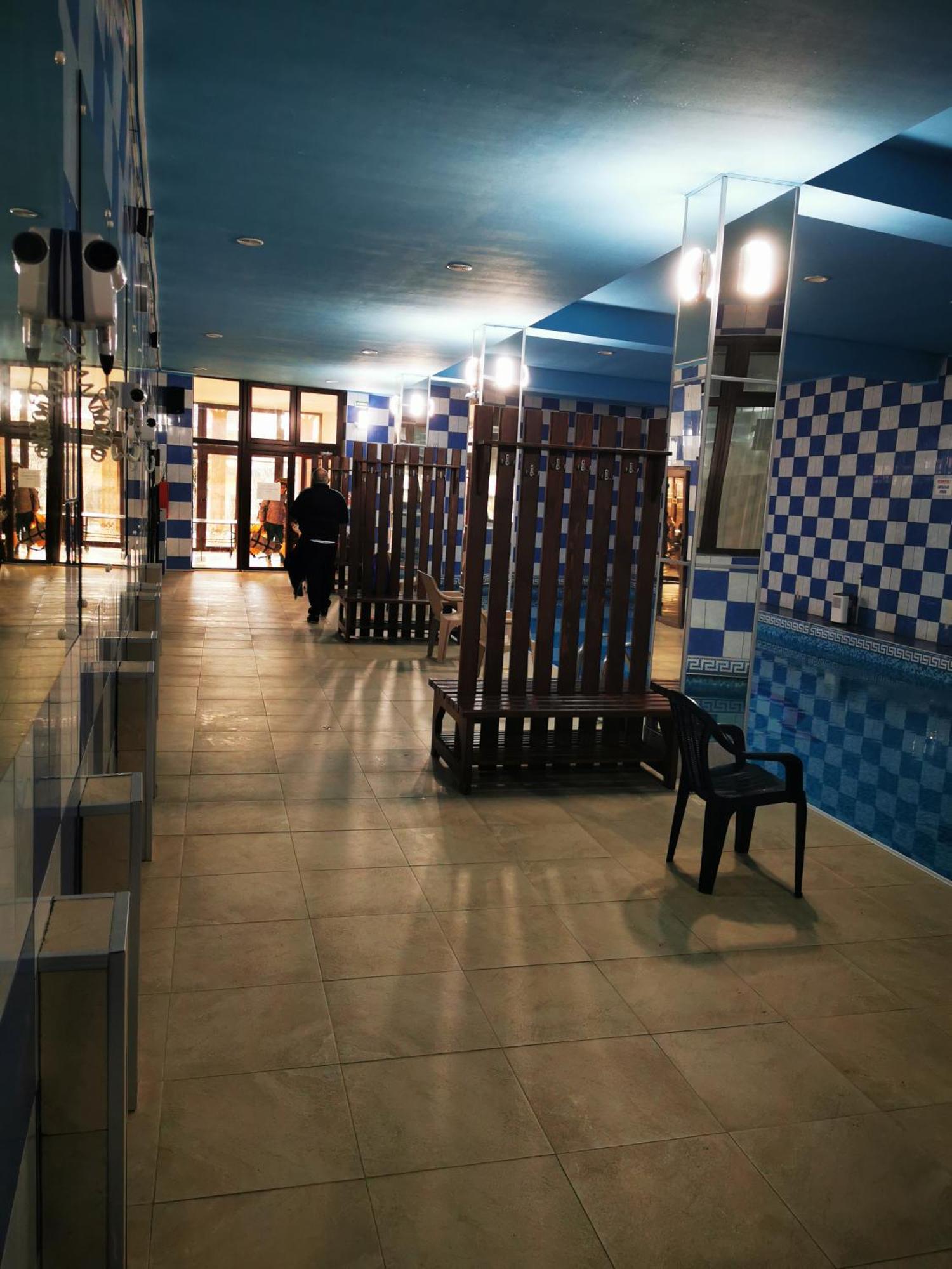Hotel GeAS IV Caransebeş Exterior foto